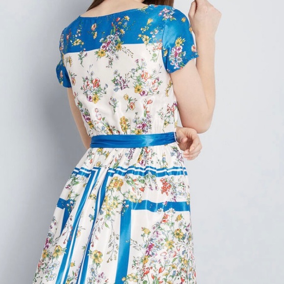 ModCloth Sunlit Reverie Floral Dress - Picture 3 of 4